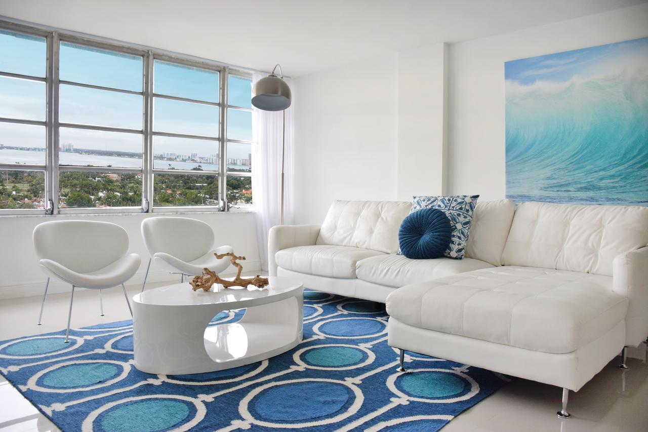Ocean Beach Apartments ไมอามีบีช ภายนอก รูปภาพ