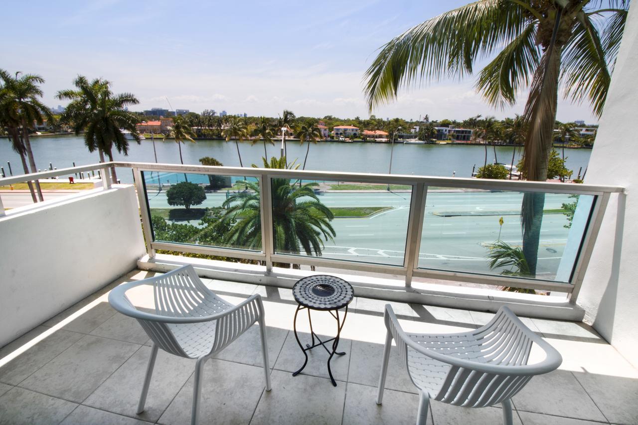 Ocean Beach Apartments ไมอามีบีช ภายนอก รูปภาพ