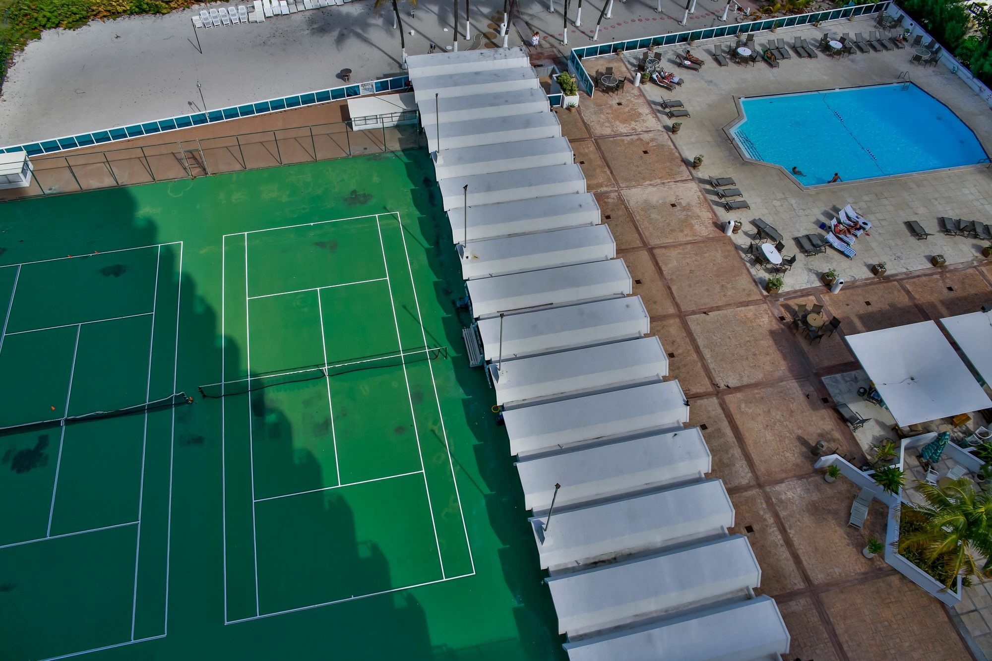 Ocean Beach Apartments ไมอามีบีช ภายนอก รูปภาพ