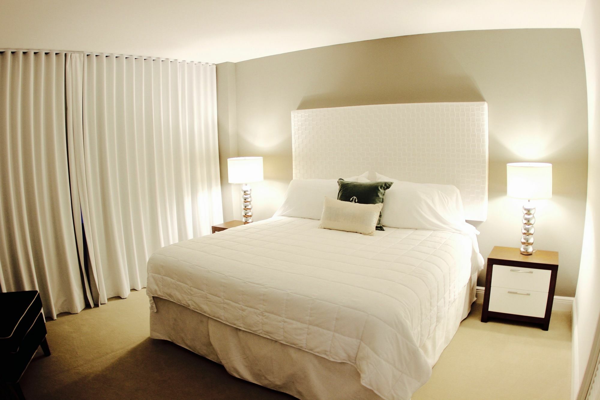 Ocean Beach Apartments ไมอามีบีช ภายนอก รูปภาพ