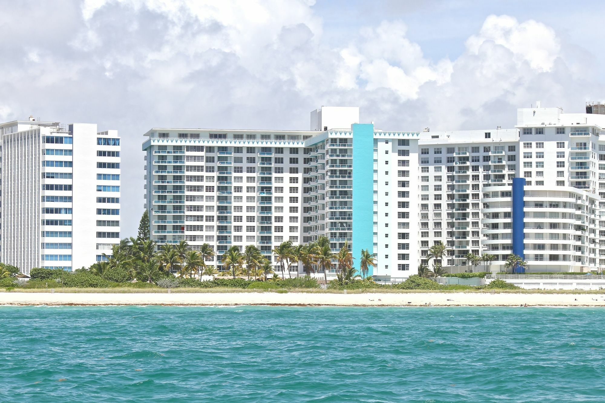 Ocean Beach Apartments ไมอามีบีช ภายนอก รูปภาพ