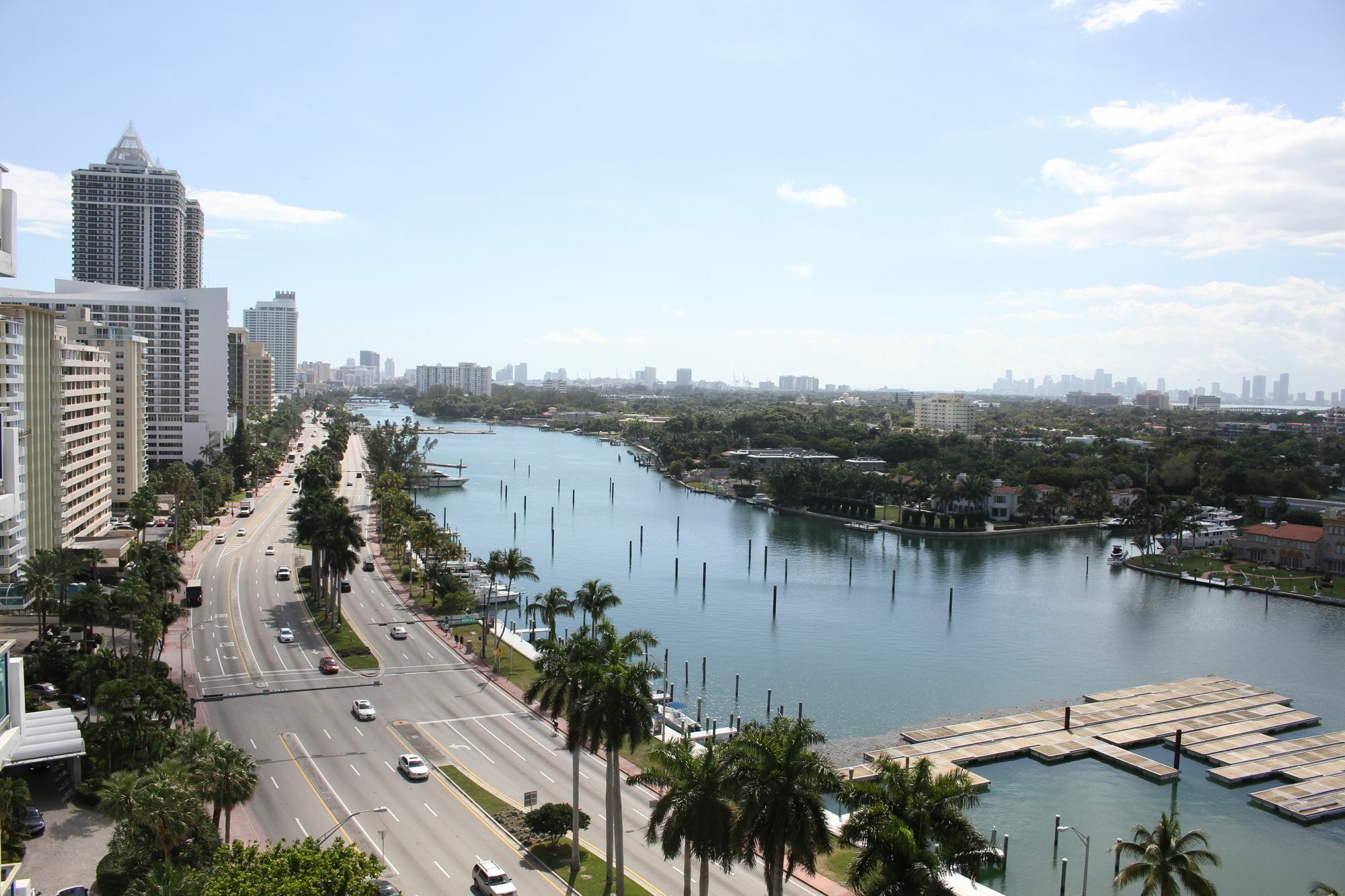 Ocean Beach Apartments ไมอามีบีช ภายนอก รูปภาพ